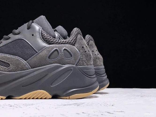 FV5304 Boost Yeezy 700 Utility Adidas Black 0807